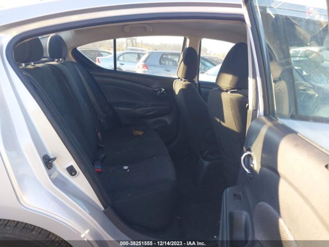 3N1CN7AP3JL884137 Nissan Versa 1.6 Sv