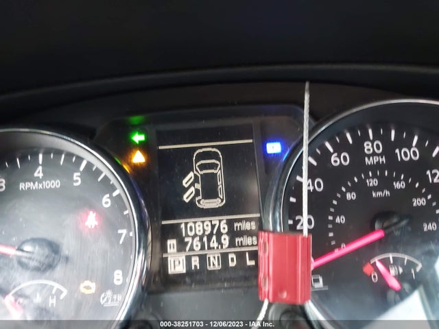 2013 NISSAN ROGUE SV W/SL PKG VIN: JN8AS5MV2DW102523