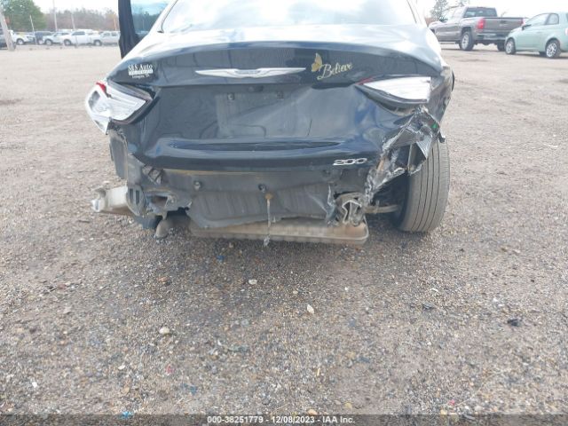 1C3CCCCB8FN559718 Chrysler 200 C