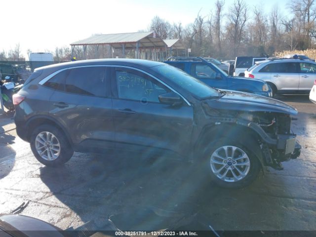 1FMCU9G69LUA72503 Ford ESCAPE SE