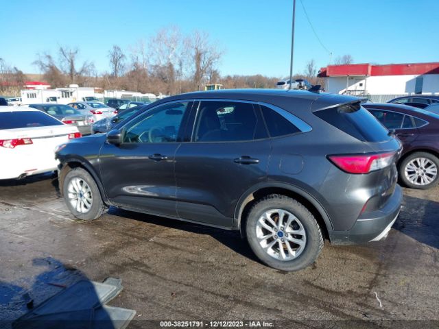 1FMCU9G69LUA72503 Ford ESCAPE SE