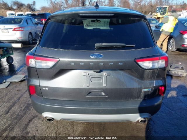 1FMCU9G69LUA72503 Ford ESCAPE SE