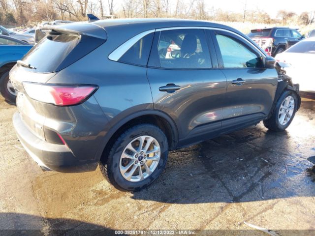 1FMCU9G69LUA72503 Ford ESCAPE SE