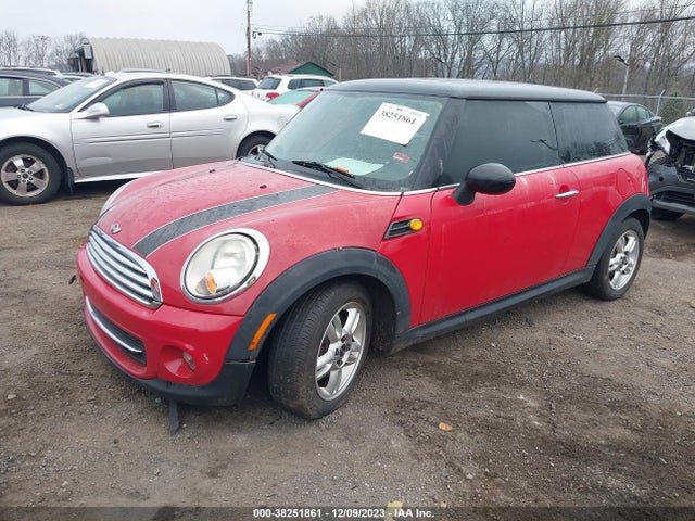 2011 MINI COOPER WMWSU3C52BT252806 Photo 1