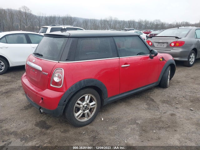 2011 MINI COOPER WMWSU3C52BT252806 Photo 3