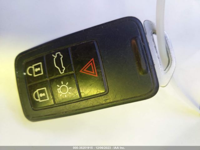 YV4612RM0G2787052 Volvo Xc60 T5 Platinum