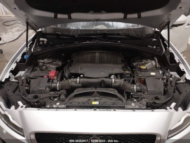 SADCP2BV8HA047316 Jaguar F-pace First Edition