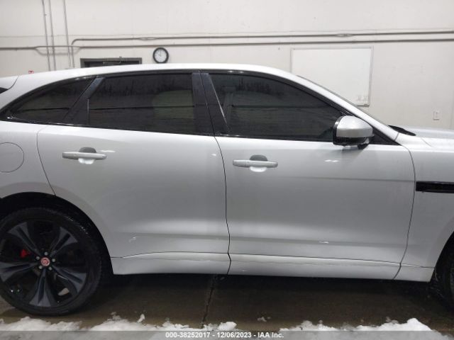 SADCP2BV8HA047316 Jaguar F-pace First Edition