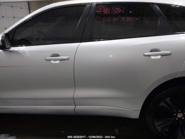 SADCP2BV8HA047316 Jaguar F-pace First Edition