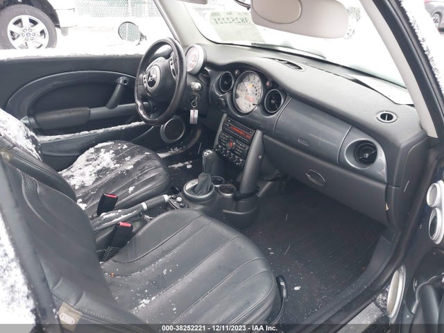 2004 MINI COOPER WMWRC33424TJ63300 Photo 4