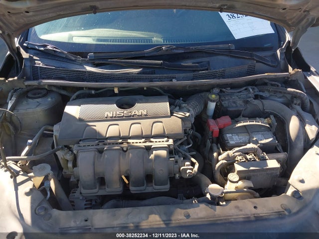 2015 NISSAN SENTRA SV VIN: 3N1AB7AP6FY361981
