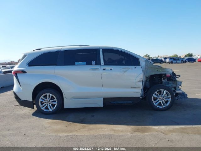 5TDZRKEC1MS061257 Toyota Sienna Limited