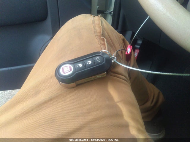 2013 FIAT 500 3C3CFFARXDT660586 Photo 10