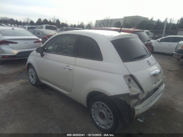 2013 FIAT 500 3C3CFFARXDT660586 Photo 2