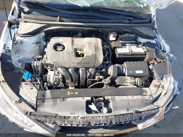 Hyundai ELANTRA SE 2019 5NPD74LF8KH424777 Image 10