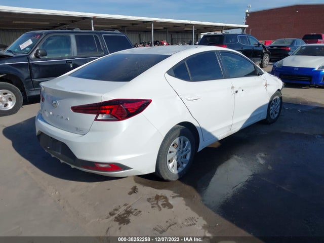 Hyundai ELANTRA SE 2019 5NPD74LF8KH424777 Image 4