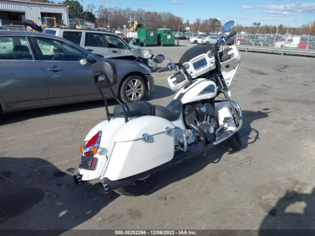 2018 INDIAN MOTORCYCLE CO. CHIEFTAIN 56KTCAAA0J3368142 Photo 3