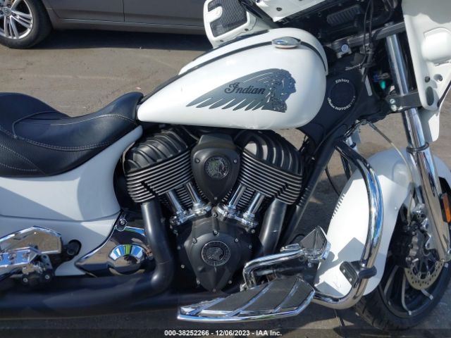 2018 INDIAN MOTORCYCLE CO. CHIEFTAIN 56KTCAAA0J3368142 Photo 7