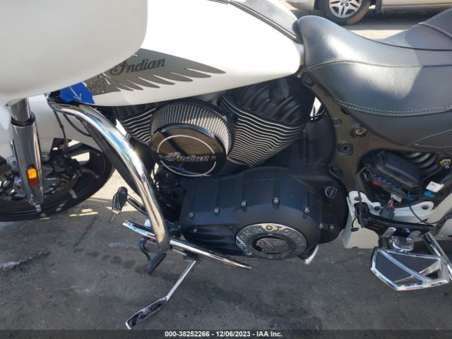 2018 INDIAN MOTORCYCLE CO. CHIEFTAIN 56KTCAAA0J3368142 Photo 8