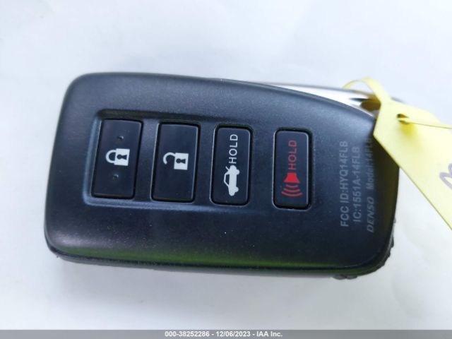 2021 LEXUS IS JTHGZ1B28M5038673 Photo 10