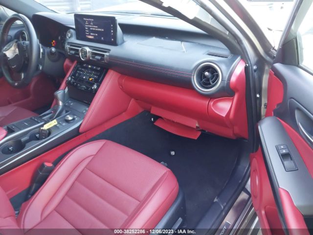 2021 LEXUS IS JTHGZ1B28M5038673 Photo 4