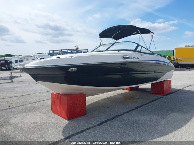 Продажа на аукционе авто 2015 Stingray 23, vin: PNYUSCBLK415, номер лота: 38252388