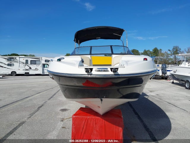 Продажа на аукционе авто 2015 Stingray 23, vin: PNYUSCBLK415, номер лота: 38252388