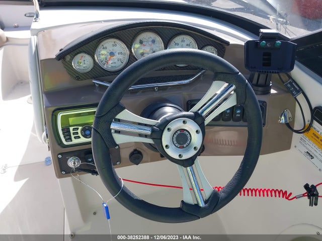Продажа на аукционе авто 2015 Stingray 23, vin: PNYUSCBLK415, номер лота: 38252388