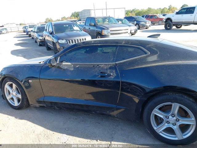 Chevrolet Camaro 1lt 2017 1G1FB1RXXH0169943 Image 15