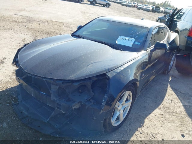 Chevrolet Camaro 1lt 2017 1G1FB1RXXH0169943 Image 2