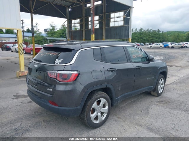 Jeep Compass Latitude 4x4 2018 3C4NJDBB7JT252826 Image 4