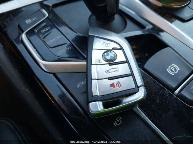 WBAJB1C51KB375654 BMW 530e Xdrive Iperformance