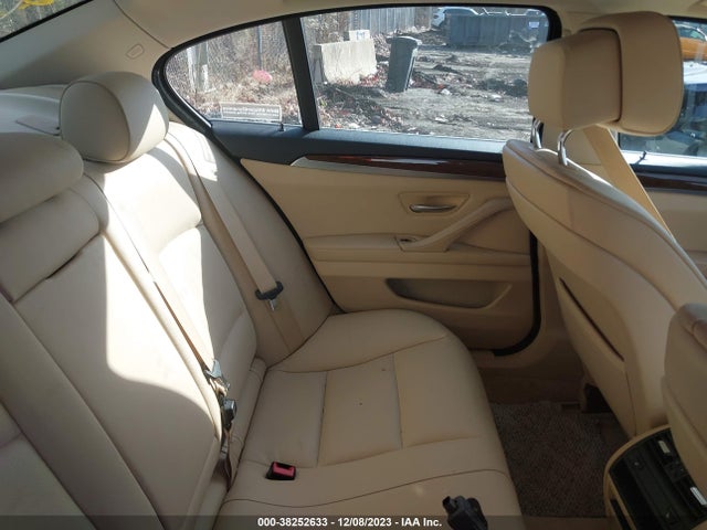 2013 BMW 528I XDRIVE VIN: WBAXH5C56DD109893