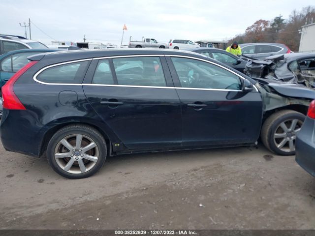 YV140MEK0H1371808 Volvo V60 T5 Premier