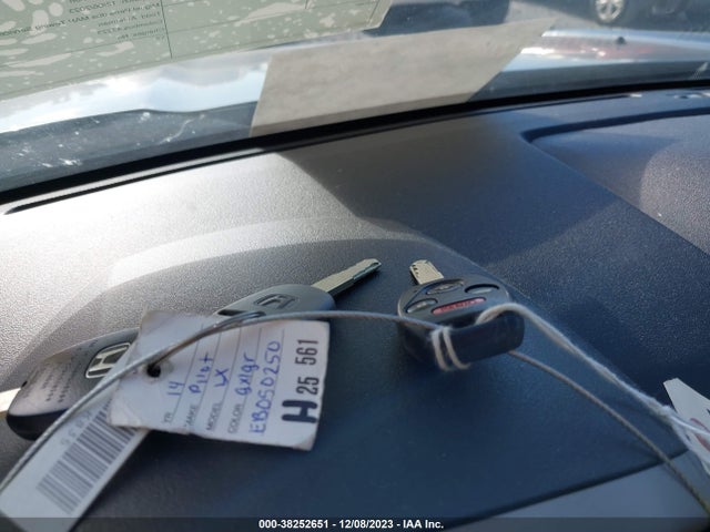 Honda PILOT LX 2014 5FNYF4H28EB050250 Image 11