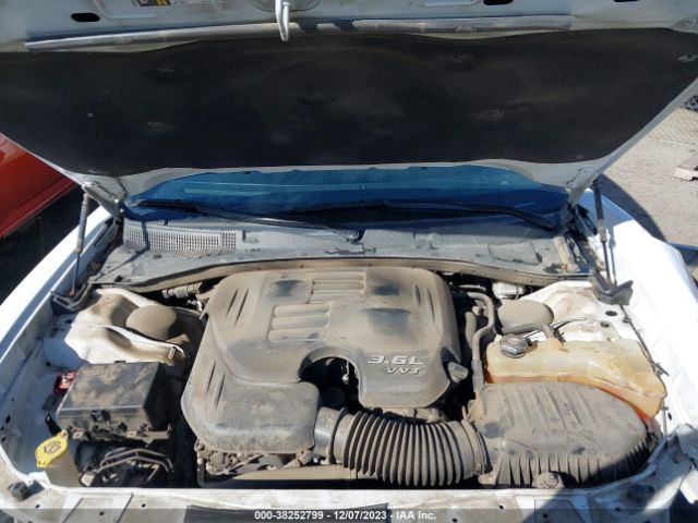 2C3CDXBGXGH192106 Dodge Charger Se