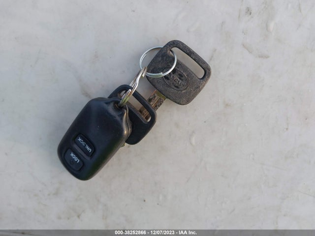 2006 SCION XB VIN: JTLKT334264060528