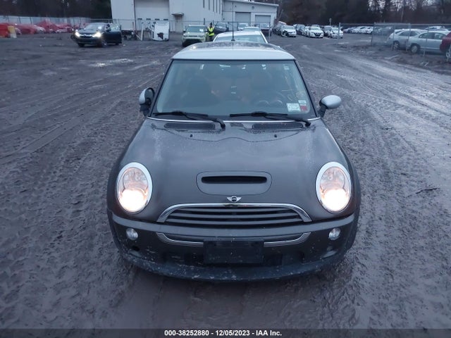 2006 MINI COOPER S WMWRE33536TN28556 Photo 5