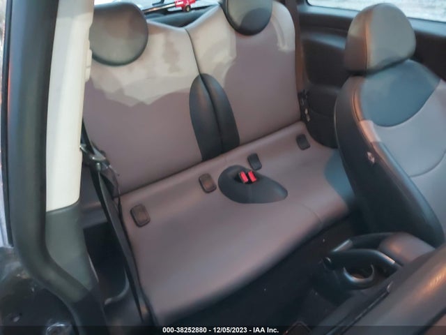 2006 MINI COOPER S WMWRE33536TN28556 Photo 7