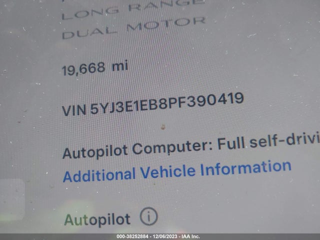 2023 TESLA MODEL 3 5YJ3E1EB8PF390419 Photo 8