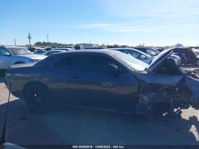 2C3CDZAG6JH297133 Dodge Challenger Sxt Plus