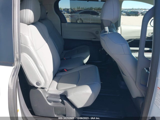 2023 TOYOTA SIENNA XLE VIN: 5TDYRKEC0PS172592
