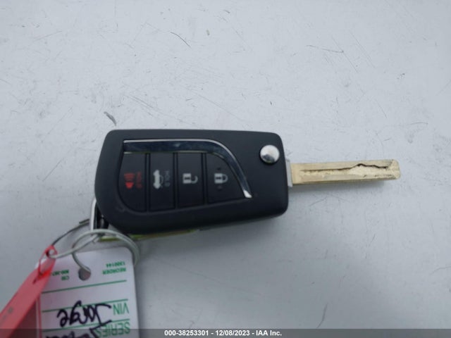 2022 TOYOTA CAMRY SE VIN: 4T1G11AK9NU639930