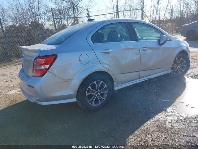 Chevrolet Sonic Lt Auto 2018 1G1JD5SH2J4136013 Image 4