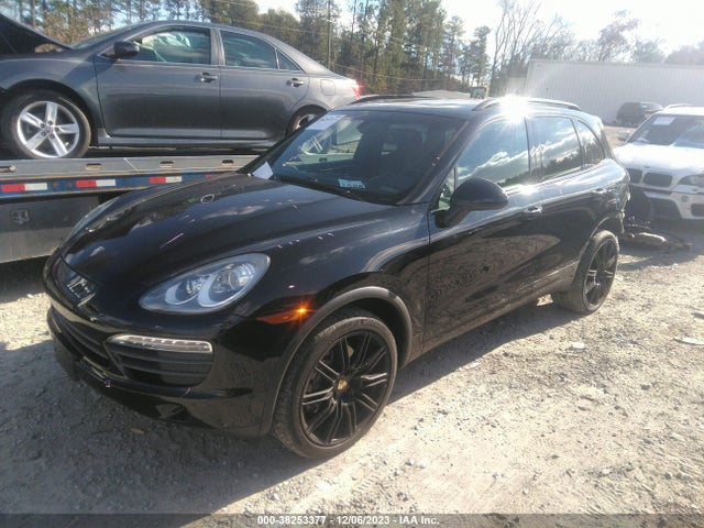 2012 PORSCHE CAYENNE WP1AB2A2XCLA45006 Photo 1
