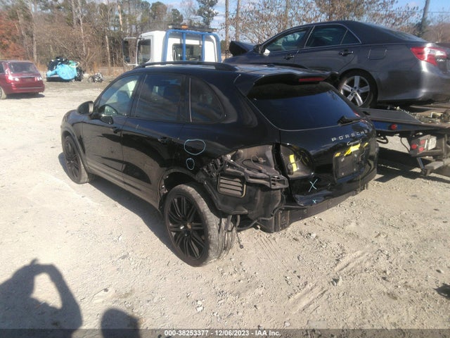 2012 PORSCHE CAYENNE WP1AB2A2XCLA45006 Photo 2