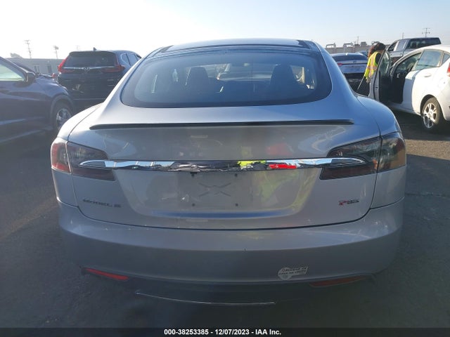 2013 TESLA MODEL S PERFORMANCE VIN: 5YJSA1CP1DFP08835