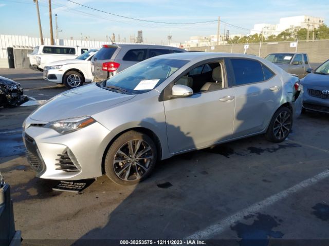 Toyota COROLLA SE 2017 5YFBURHE8HP611526 Image 2