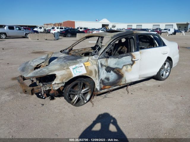 1VWBN7A33EC020533 Volkswagen Passat 2.0l Tdi Se