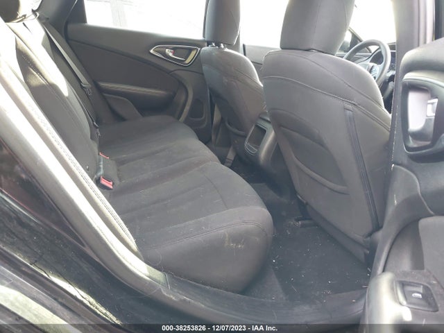 Chrysler 200 LX 2015 1C3CCCFB1FN731535 Image 8